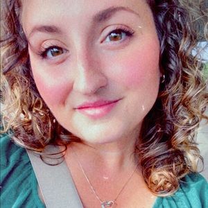 Meet your Posher, Brianna